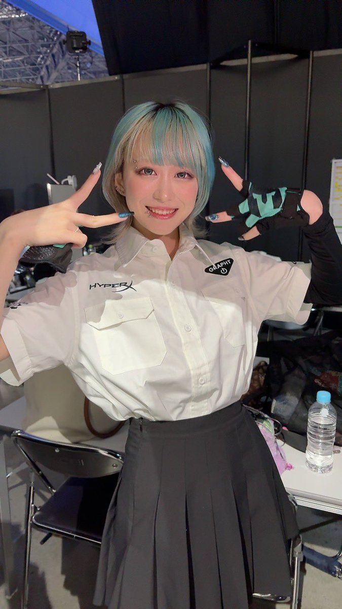 アール/Aru tweet media