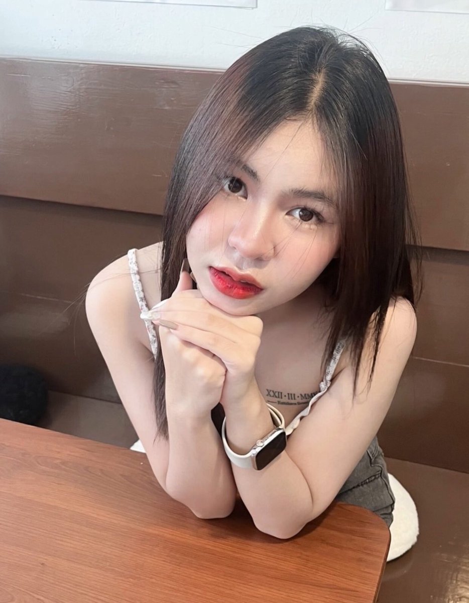 นฤมล tweet media