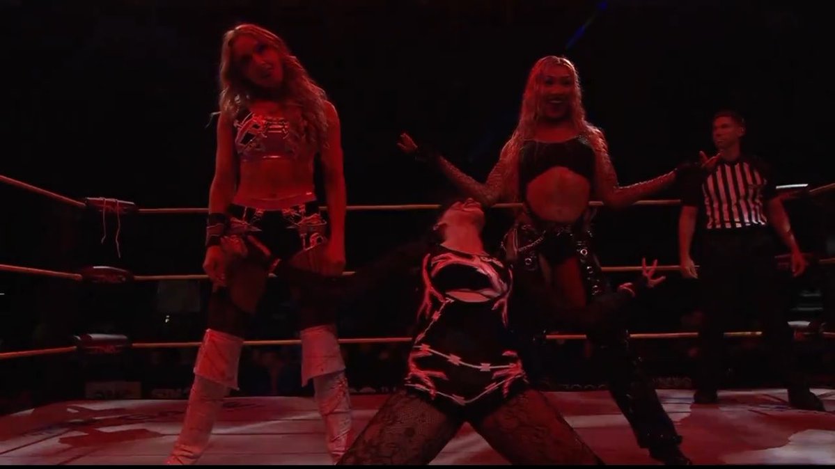 loverhearipley's tweet image. This is so cool I pretty much at the start of you debut in #ImpactWrestling I was raised by you in the shadow and I was only 19 years old at the time and to see how far the shadow and the Hive have grown it’s absolutely amazing from #Decay to 😈x🐰#DemonXBunny #TNAiMPACT