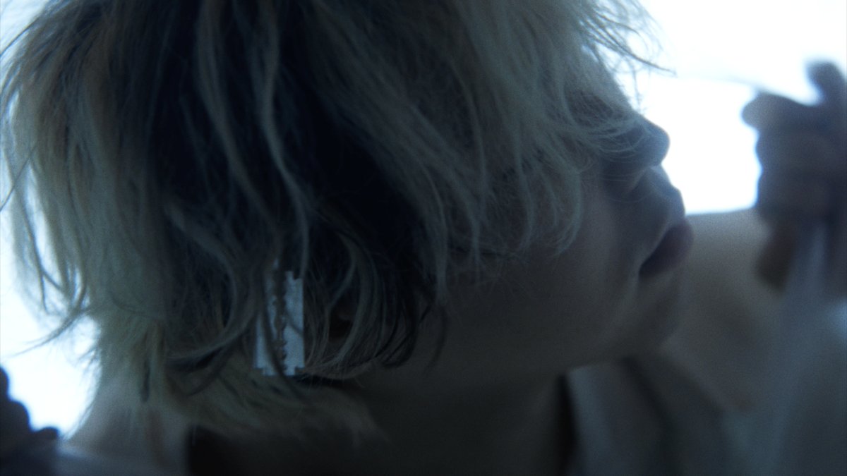 MusicChannel_J's tweet photo. 秋山黄色、最新アルバムより“生きること”にもがく「DO NOT DISTURB」のMusic Videoを公開！

『DO NOT DISTURB』Music Video
https://t.co/OJkSf6rkw6

5th Album「Magic if」
CD：https://t.co/ZKpLqvw3G8

@ILikeAkairo @akiyamakiro_stf
#秋山黄色 #KiroAkiyama #DONOTDISTURB #Magicif
#Jpop #MCJ https://t.co/o7ZKtAbQsT
