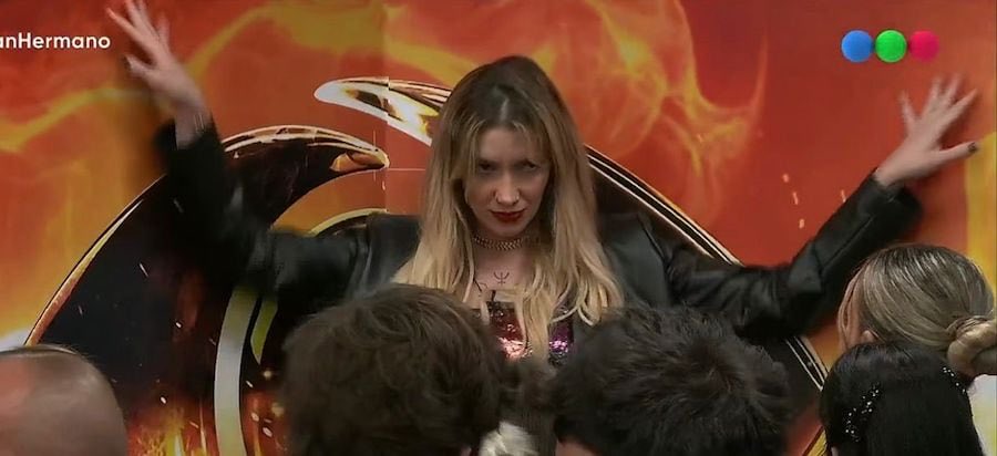 limac_amarillo's tweet image. CARMIÑA Y SOL AL REPECHAJE 💋☀️🐍
#GranHermano