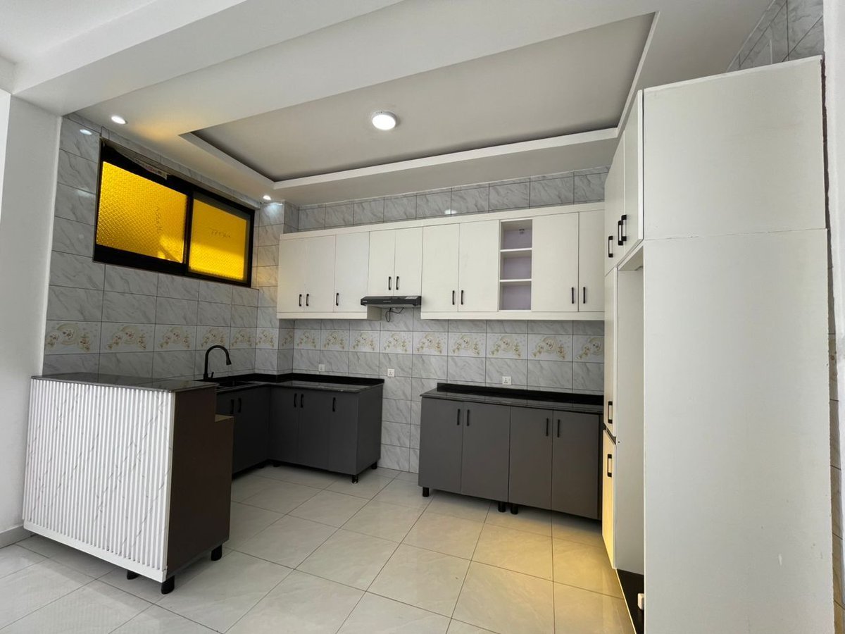 HouseInRwanda's tweet image. 🏠Kigali Unfurnished apartment for rent in Kabeza🆕

💸 Price:500,000 Rwf /month
🛏️ Bedrooms:2
🛁 Bathrooms:2
👍Furnished: No

For further details:👇houseinrwanda.com/property/rent/… 

Contact name:👨‍💼Mugisha Divin 

#houseinrwanda #apartment #rent #Kigali