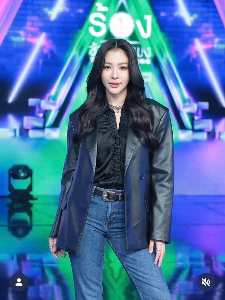 Aycie7's tweet photo. The GL God Daddy 🔥🥵 No one can dethroned that title to her..Period! 🔥
#FayePeraya @malisorn00 https://t.co/syREiC4zla