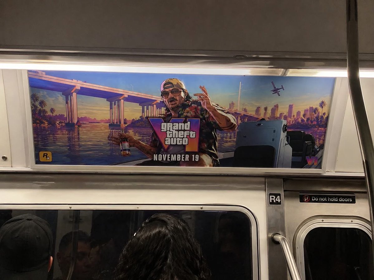 imaztv's tweet photo. @GTASixInfo NYC Train today https://t.co/JV1Gby9ZDD