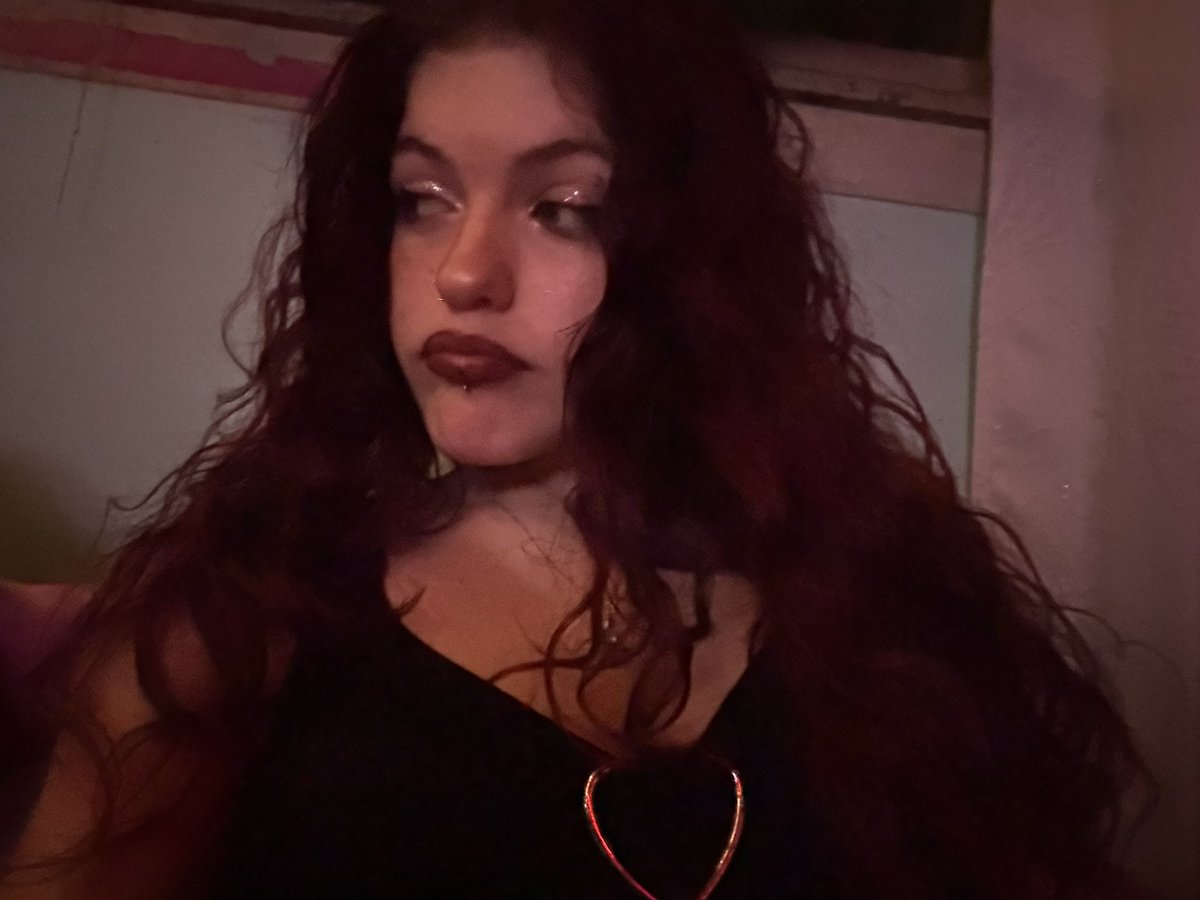 Red (@achoocherry) / Posts / X