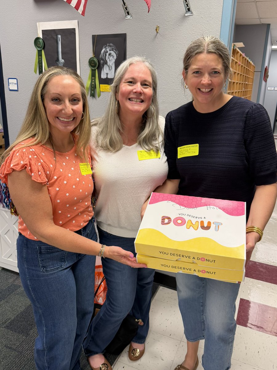 NISDRawlinson's tweet photo. Bus 🚌 driver appreciation day was the sweetest! https://t.co/Inm7cSL2mT