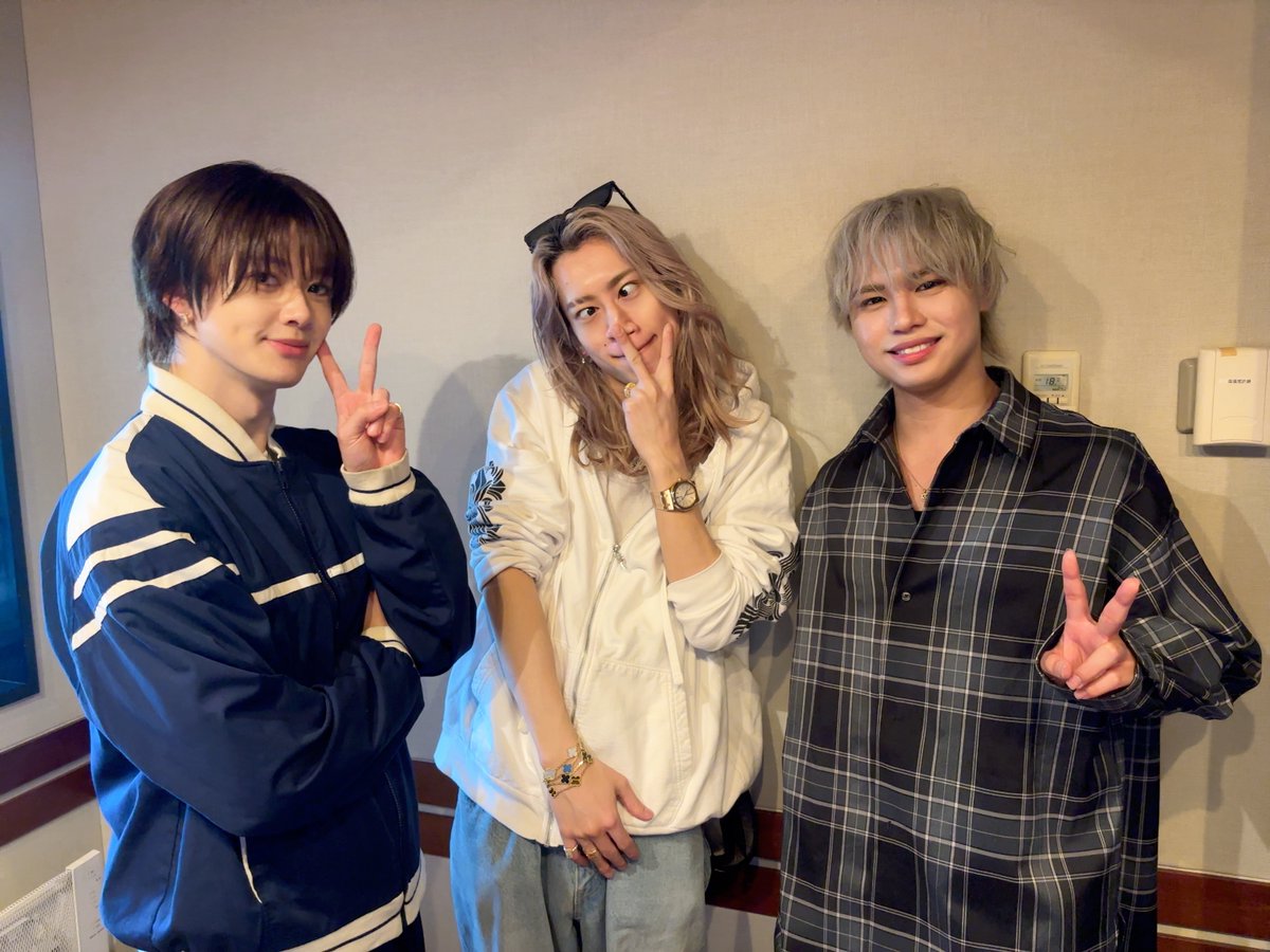NoBUDDiiS_TFM's tweet image. TOKYO FM 「No BUDDiiS」
明日も21:00から!!!

⭐️ #FUMINORI #MORRIE #SHOW がお届けします！

⬇️放送はこちらから！⬇️
radiko.jp/share/?sid=FMT…
📻明日の放送までに先週の放送をぜひ！👂
radiko.jp/share/?sid=FMT…

#TOKYOFM
#ノーバディーズ
#BUDDiiS @buddiis
#バディナー