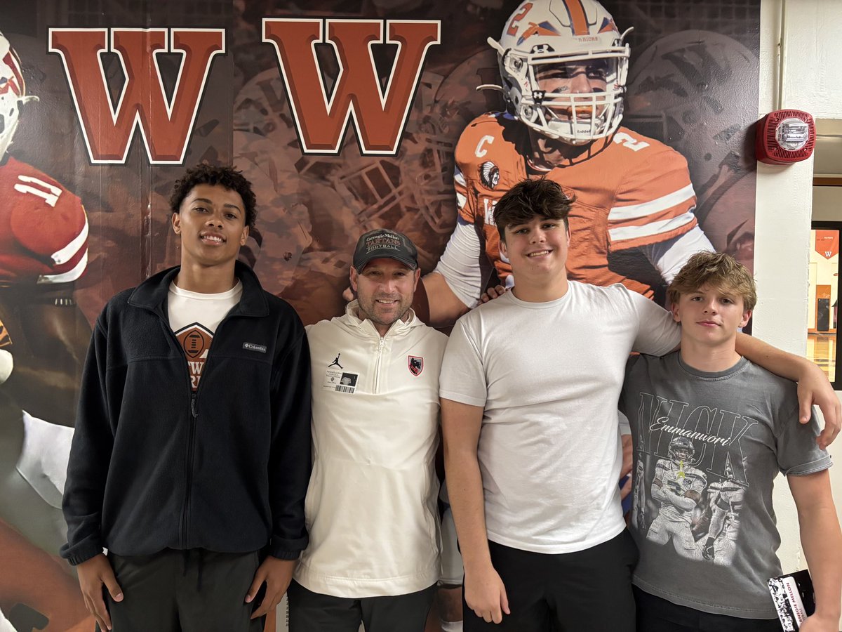 maps_mehis's tweet photo. Thank you @CoachGibboney for stopping by Westwood today and talking with me and my guys! 

#recruitwestwood https://t.co/vGqDXchNfA