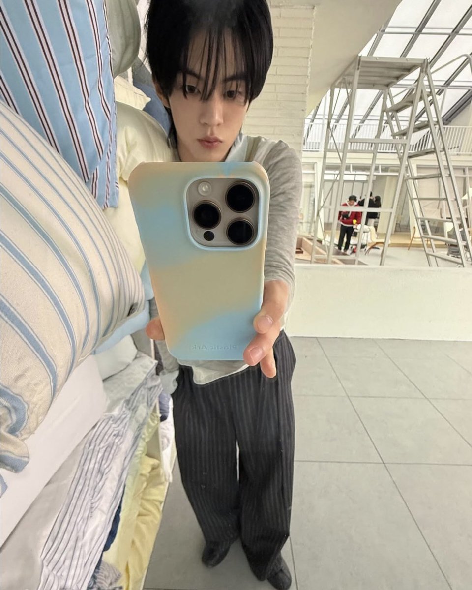 룽이 tweet media