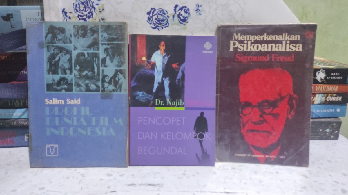 Bukunya.eva tweet media