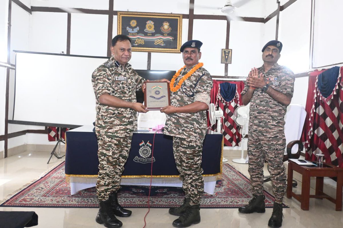 crpfindia's tweet image. Under the dynamic leadership of DG, #CRPF Shri @gpsinghips, the #CRPFWelfareDirectorate continues to set new benchmarks in service delivery.

#CRPFWelfareDirectorate has once again achieved 100% Pension Payment Orders this month for superannuating personnel. This is not a