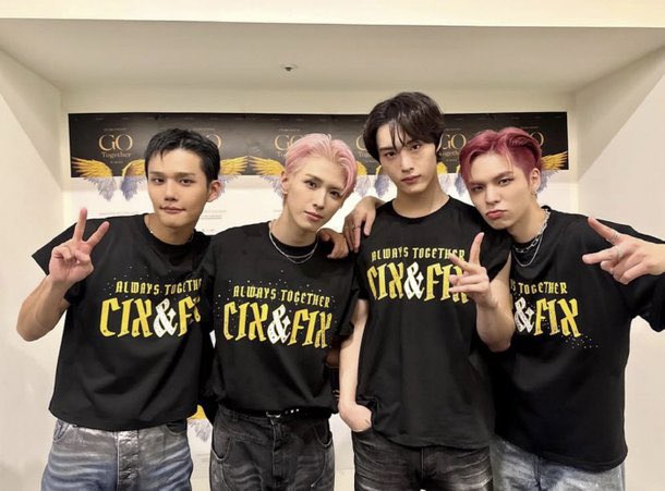 keitadj3's tweet photo. #CIX スンフン、芸能界引退

99年生まれのスンフンはYG練習生でYG宝石箱に挑戦したがデビュー組に選抜されなかった。以後C9に移籍、2019年CIXメインボーカルでデビューした。 CIXは #WANNAONE 出身ペジニョン所属チームとして名前を知らせたが、ペジニョンは24年脱退し、CIXも4月30日解散してた。 https://t.co/53iaIFD5H4