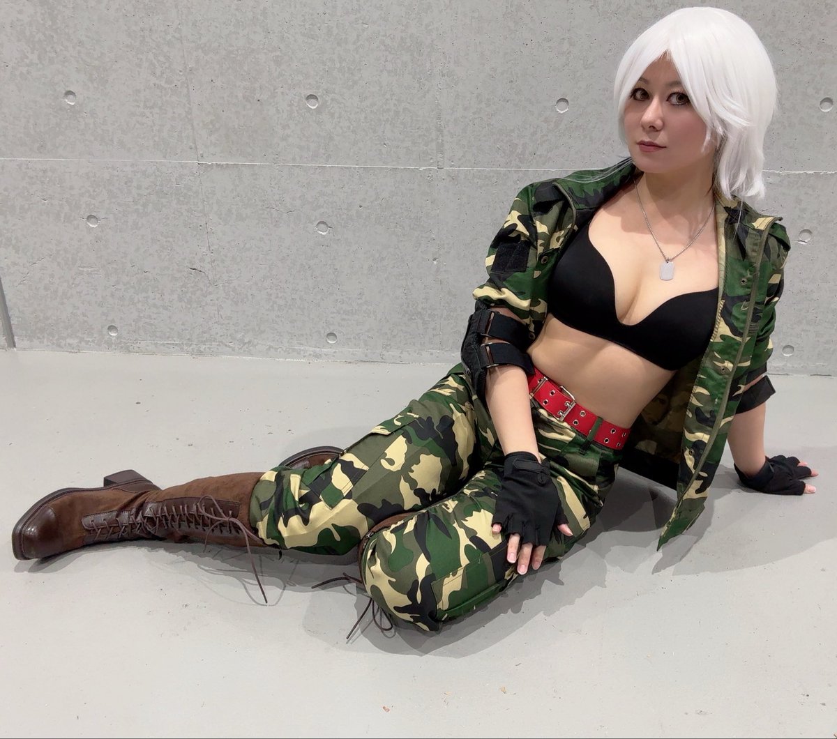 cylindersama's tweet photo. VIRTUA FIGHTER（#バーチャファイター） ベネッサ・ルイス
何年かぶりのコスプレ復帰🔥 強さと色気、どっちも出せてたら嬉しいです
#EVOJ26CosCon #EVOJapan2026 #VFes #バーチャ https://t.co/iSyU1xgAbA