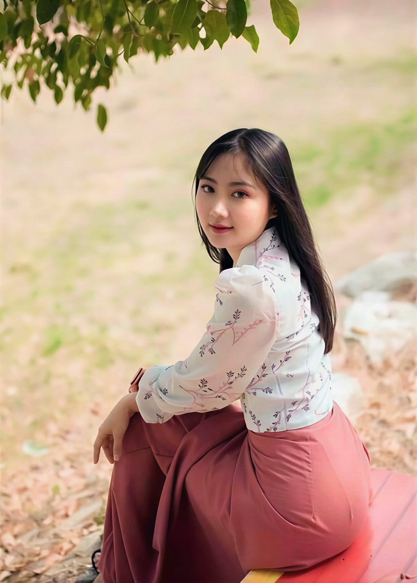 အပြာစာအုပ်များ tweet media