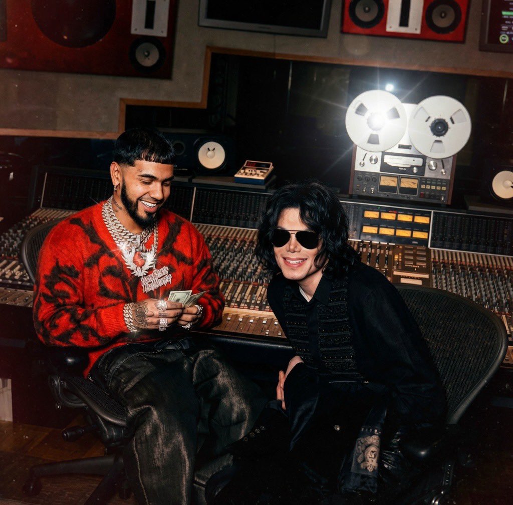 Anuel AA en el estudio con Michael Jackson 📸 (2009)