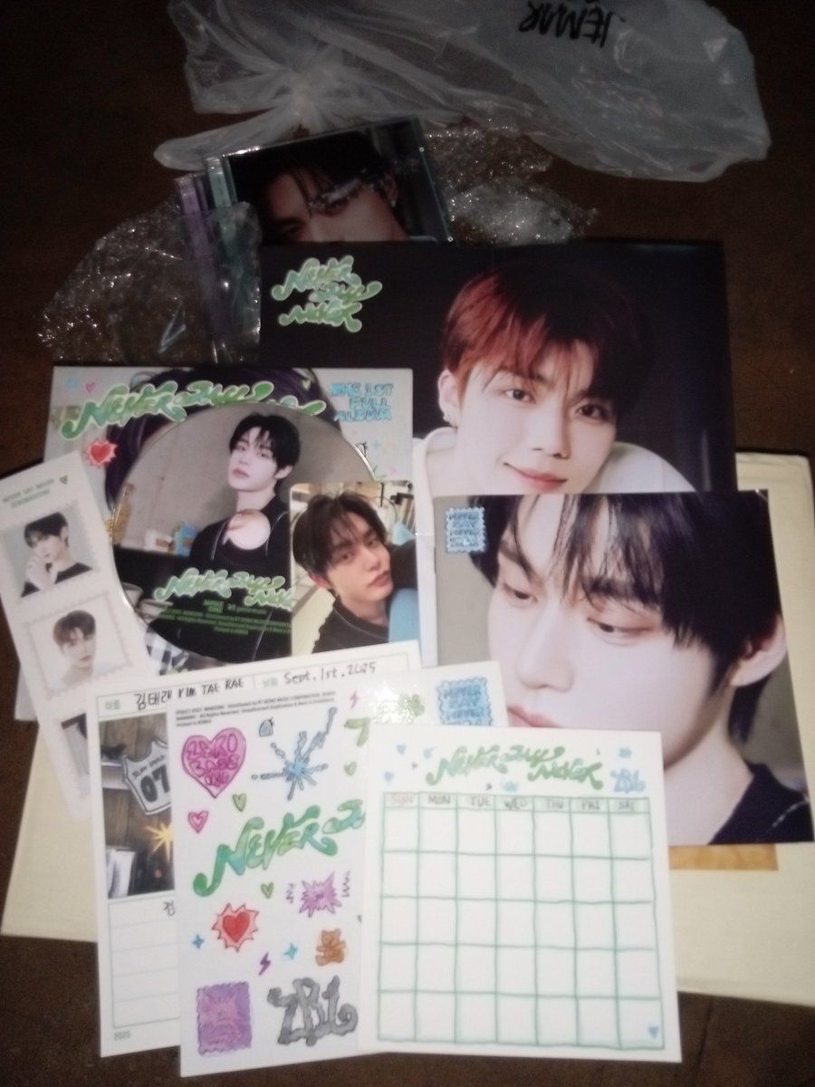 jeydigy's tweet photo. Luv ko din pulls ko sa ZB1💓 Thank you also sa free Tempest Jewel Case💓✨ https://t.co/Ra7AWZaIjT