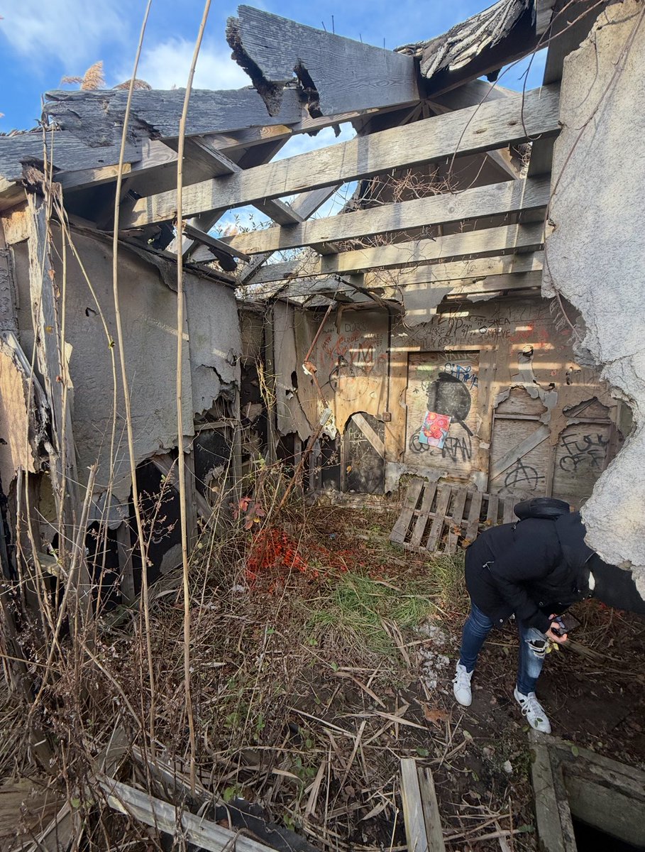 dxdlydivaa's tweet image. BANDO LIFE BABY !! 
#urbex #abandoned #abandonedplaces #bandolife #urbexexploring #samandcolby #exploringwithjosh #sidequests