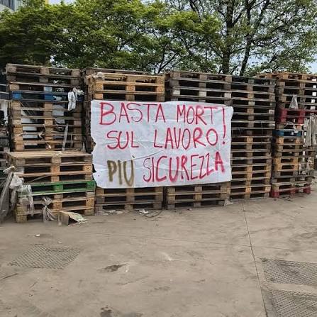 Ogni individuo ha diritto al lavoro, alla libera scelta dell’impiego, a giuste e soddisfacenti condizioni di lavoro ed alla protezione contro la disoccupazione 

Dichiarazione Universale dei Diritti Umani 1948

#Pensieri a #CasaLettori

<a href="/oceane_vivier/">tatiana</a> <a href="/tafudany1/">daniela tafuro</a> <a href="/ToWeatherAStorm/">elena capelliarcari</a>