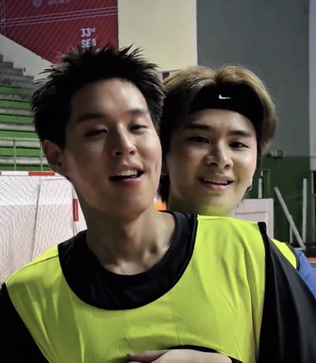 ยิบบิ้นไม่บอก tweet media