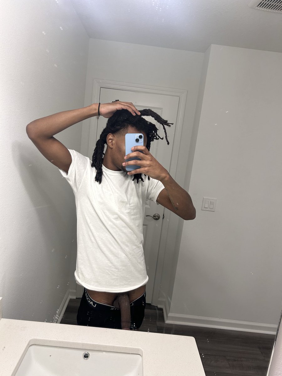 eman 🦴 tweet media