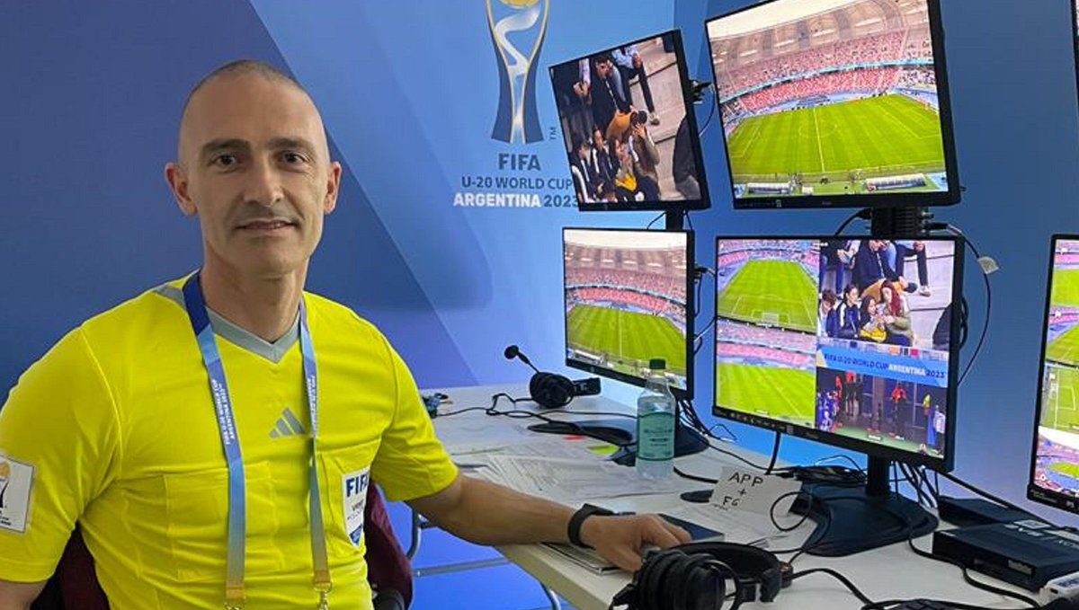 NapoliNetworkX's tweet image. 🔵 | Alvino: “Cambio nelle designazioni del prossimo turno di Serie A. L’AIA ha pubblicato sul suo sito la seguente nota: “Si comunica che Marco Guida, designato come Arbitro nella gara Pisa-Lecce sarà sostituito da Daniele Doveri e che contestualmente Daniele Doveri, designato