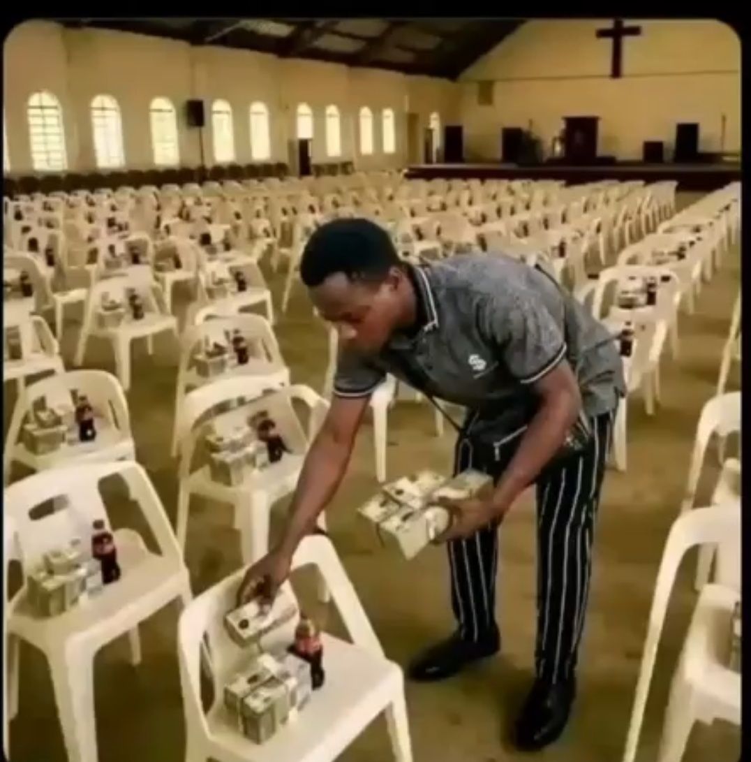 Exactly 12PM WAT. I will open the comment section for u to drop account numbers on Telegram for 100k giveaway here 👇🙏❤️. All receipts will be posted 

Retweet 

👇👇👇👇👇👇👇👇
t.me/Princeland001/…