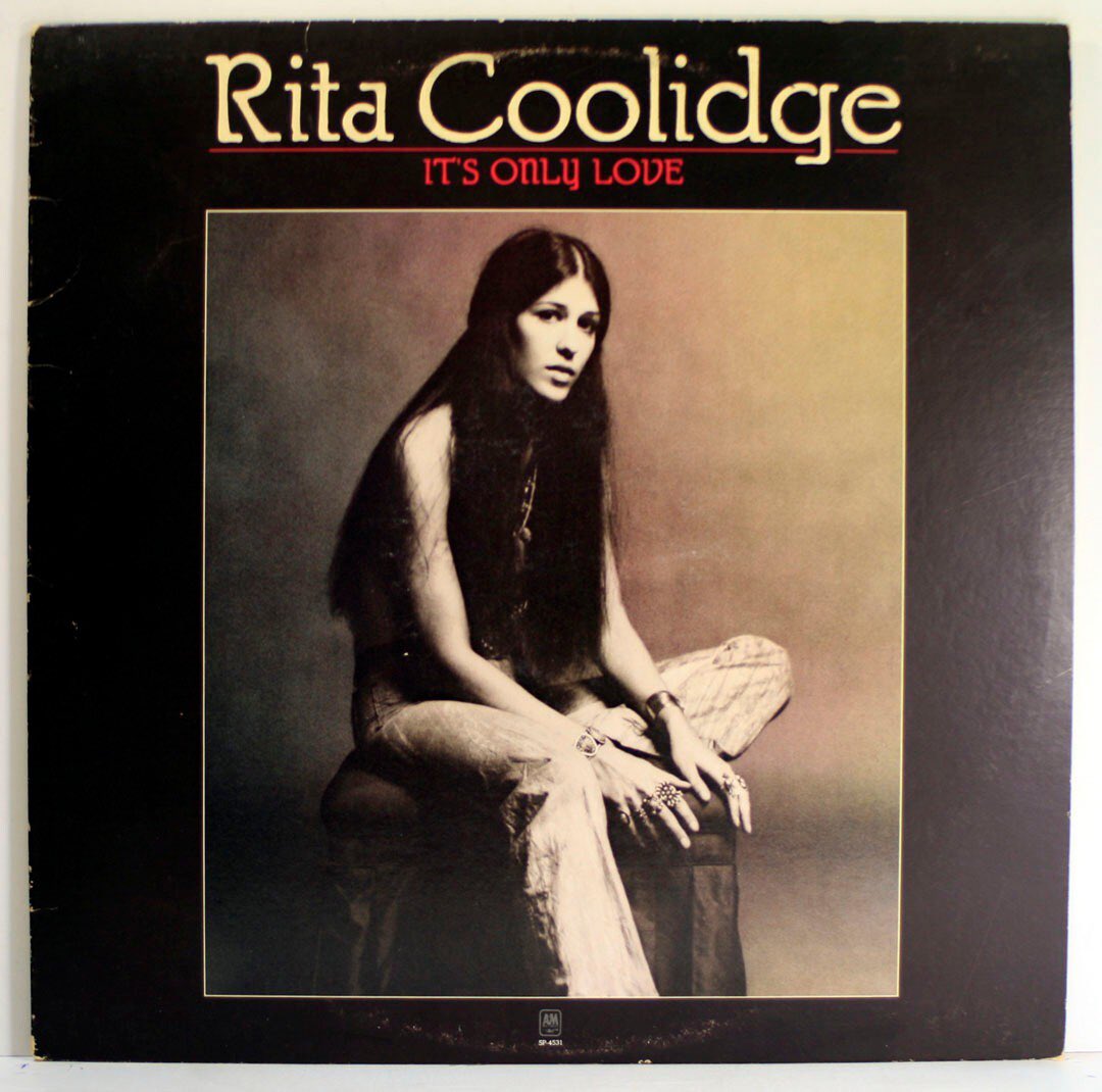 FrankMalfitano's tweet image. ALTERNATE CLASSIC LP OF THE DAY: Happy 81st 🎂 to versatile smooth voiced #Pop #singer #RitaCoolidge here’s a typically solid 1975 album including songs by her then husband #KrisKristofferson #JackieDeShannon &amp;amp; #Jazz #Blues standards MEAN TO ME, AM I BLUE #1970s #lp