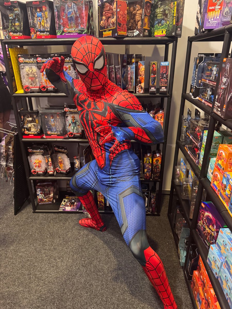 ToyclickCOZA's tweet image. Have costume? Come pose at G225 at #CTCC and get 10% discount

#spiderman #heman