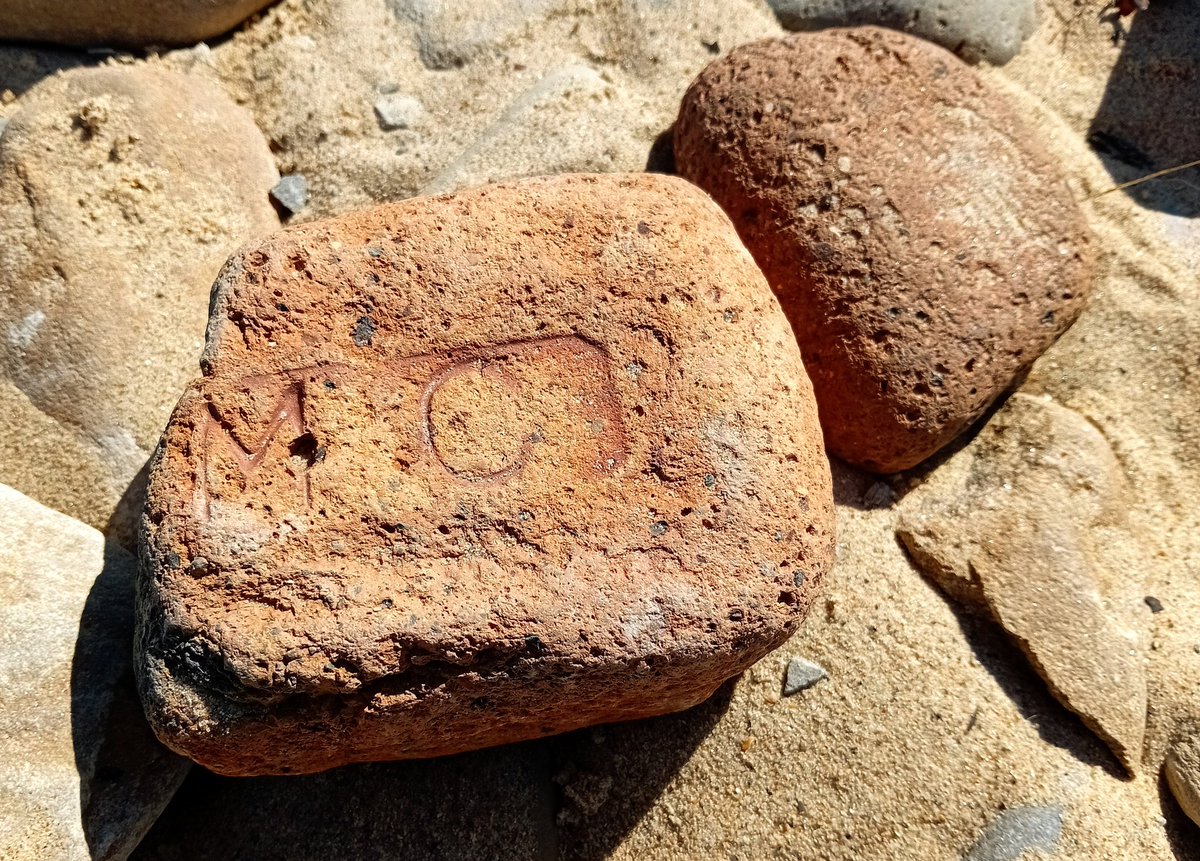CarolinePo75107's tweet image. Weathered owld bricks on the beach at Whitley Bay.
#WhitleyBay
#NorthTyneside
#Northumberland
