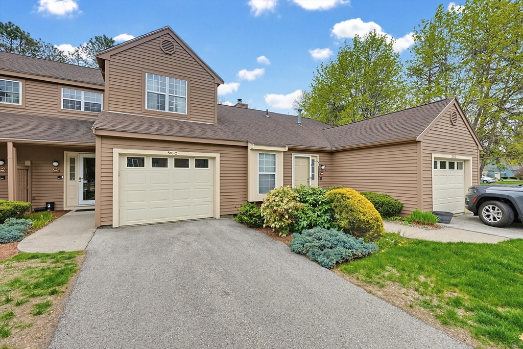 AdamSinewitz's tweet image. 📅 OPEN HOUSE | ⏰ Sun, May 03, 2026 12:00 PM - 01:30 PM

🏠 510 Ridgefield Cir #C, Clinton, MA 01510

adamsinewitzrealestate.com/2026/05/01/new…