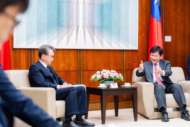 RadioTaiwan_Eng's tweet image. Foreign Minister Lin Chia-lung expressed hope that #Japan would negotiate an #Economic #Partnership Agreement and help #Taiwan join the #CPTPP during a meeting with a visiting delegation of Japanese lawmakers.

Read more: rti.org.tw/en/news?uid=3&amp;amp;…