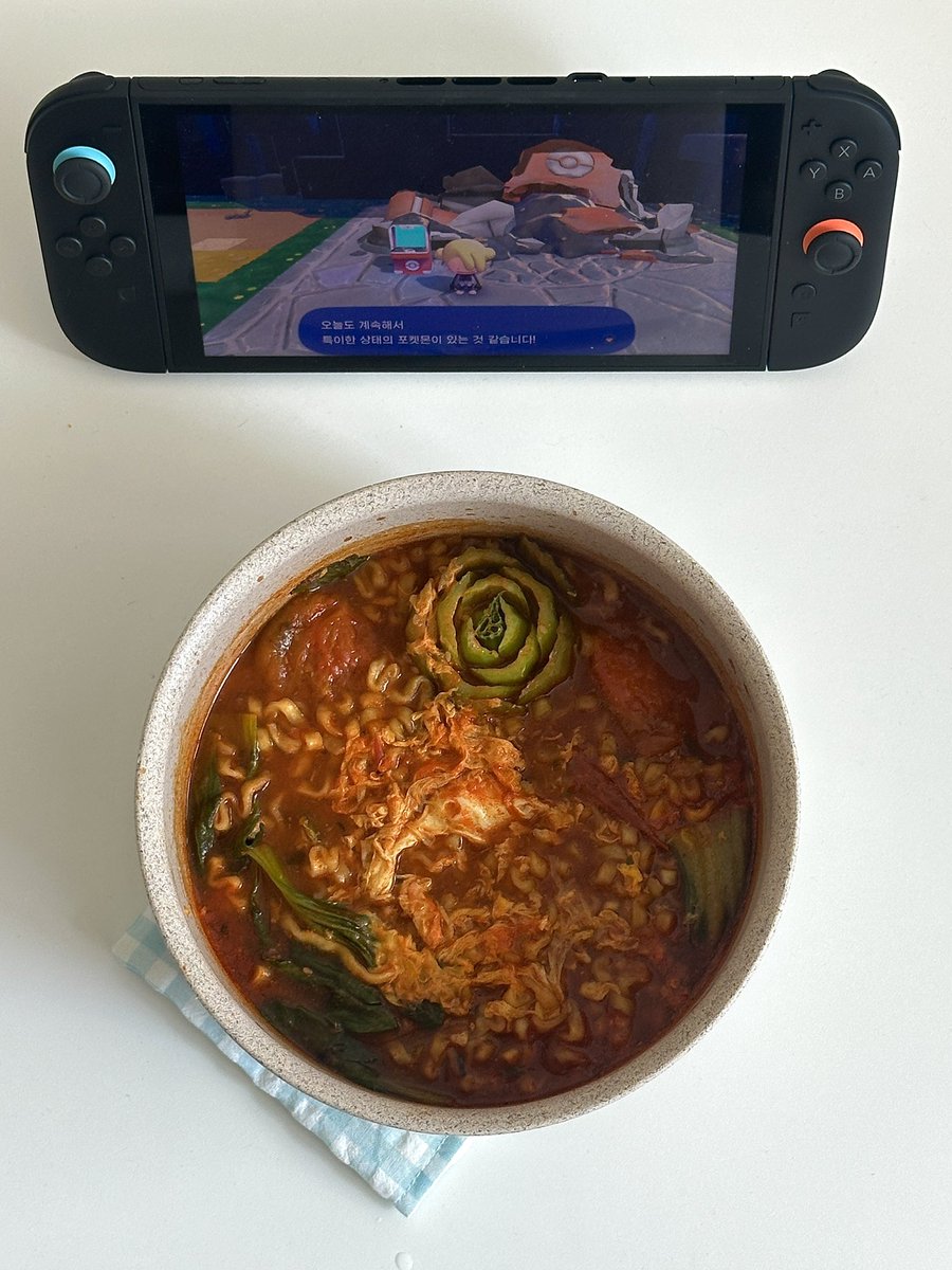 또밥 tweet media