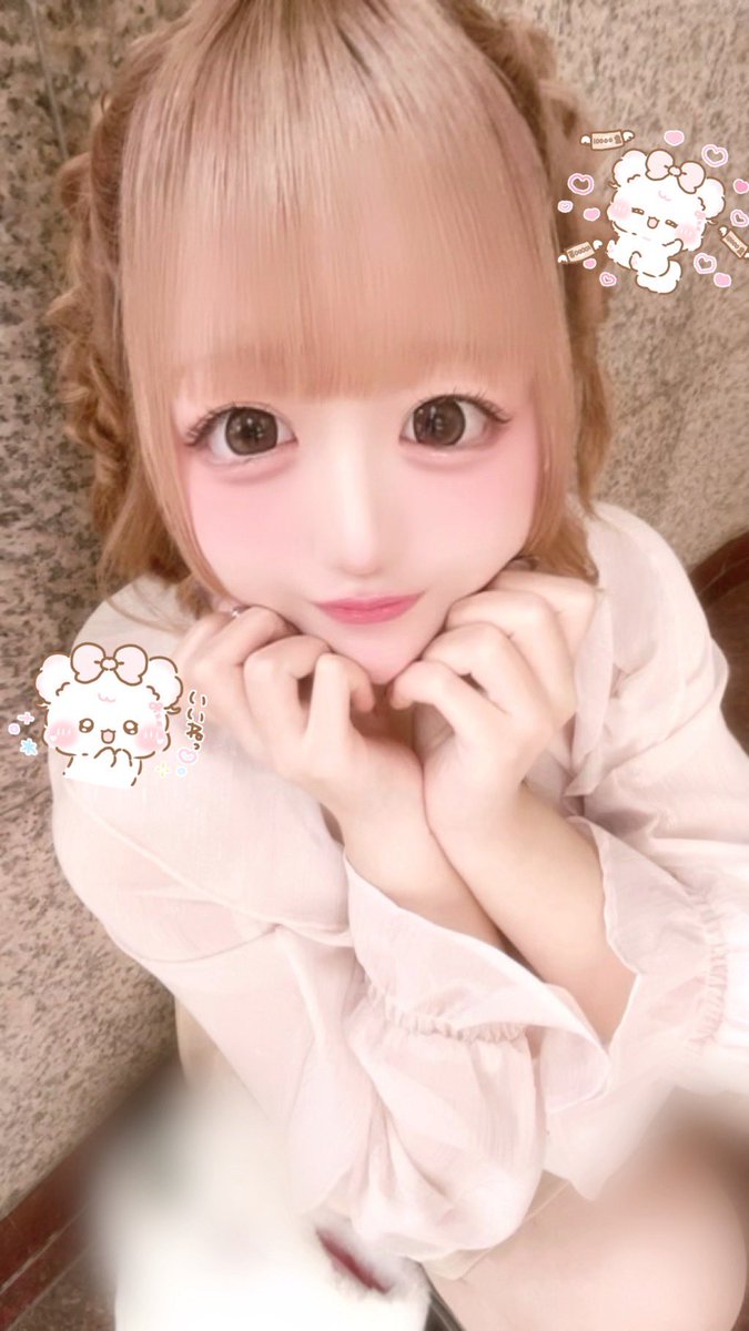 みあ tweet media