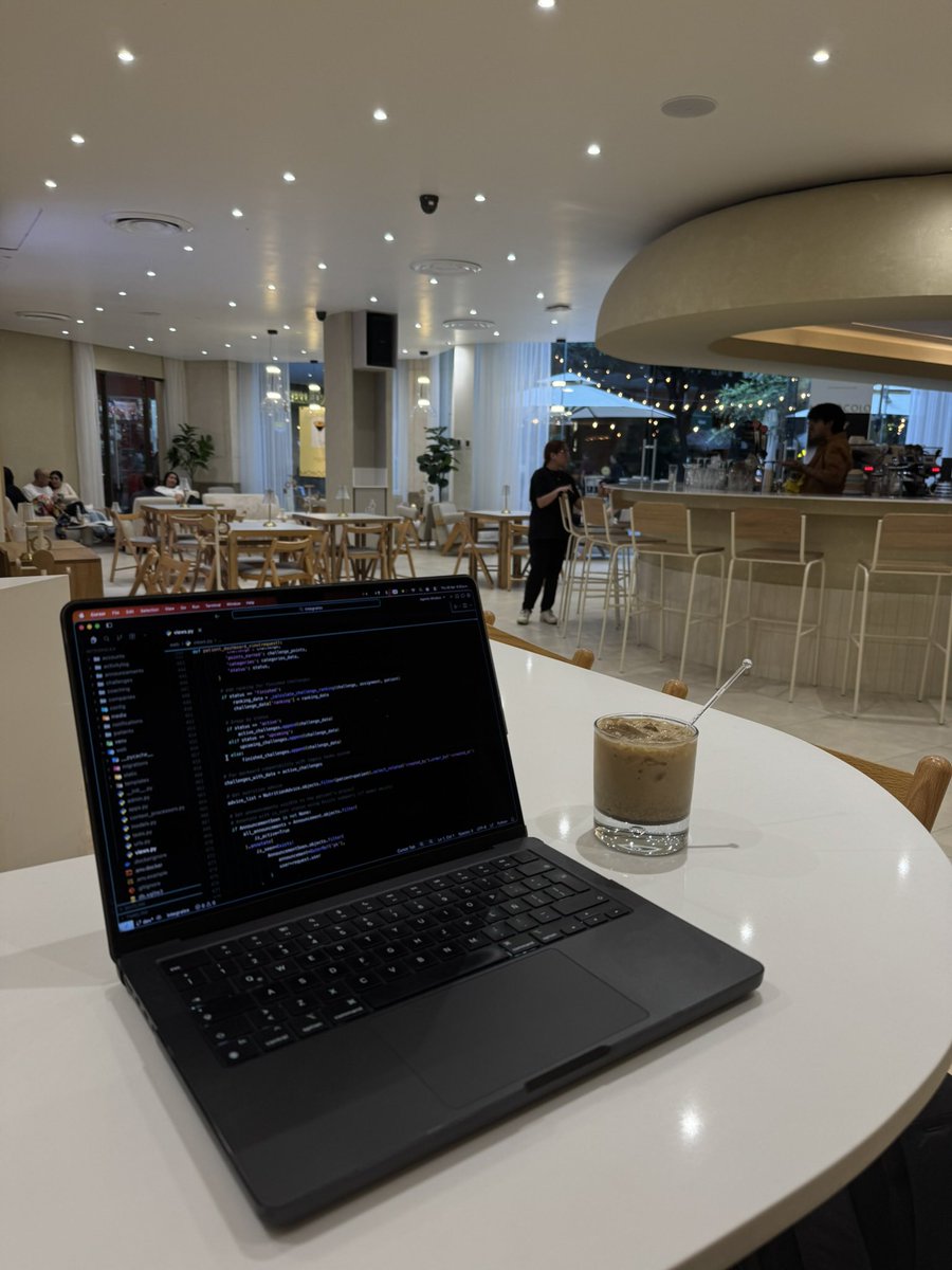 HunKhame's tweet image. Building a SaaS in every corner of the city 😮‍💨
#SoftwareEngineer #AI #Cursor