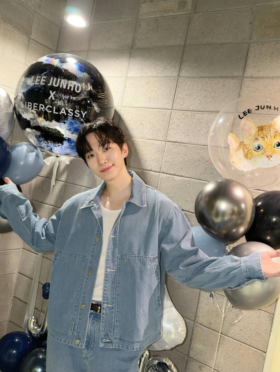 260501 le2jh Instagram ➊

고양이모멘트
✔️instagram.com/p/DXyGJAFEQ7a

#준호 #이준호 #LEEJUNHO #李俊昊 #イジュノ