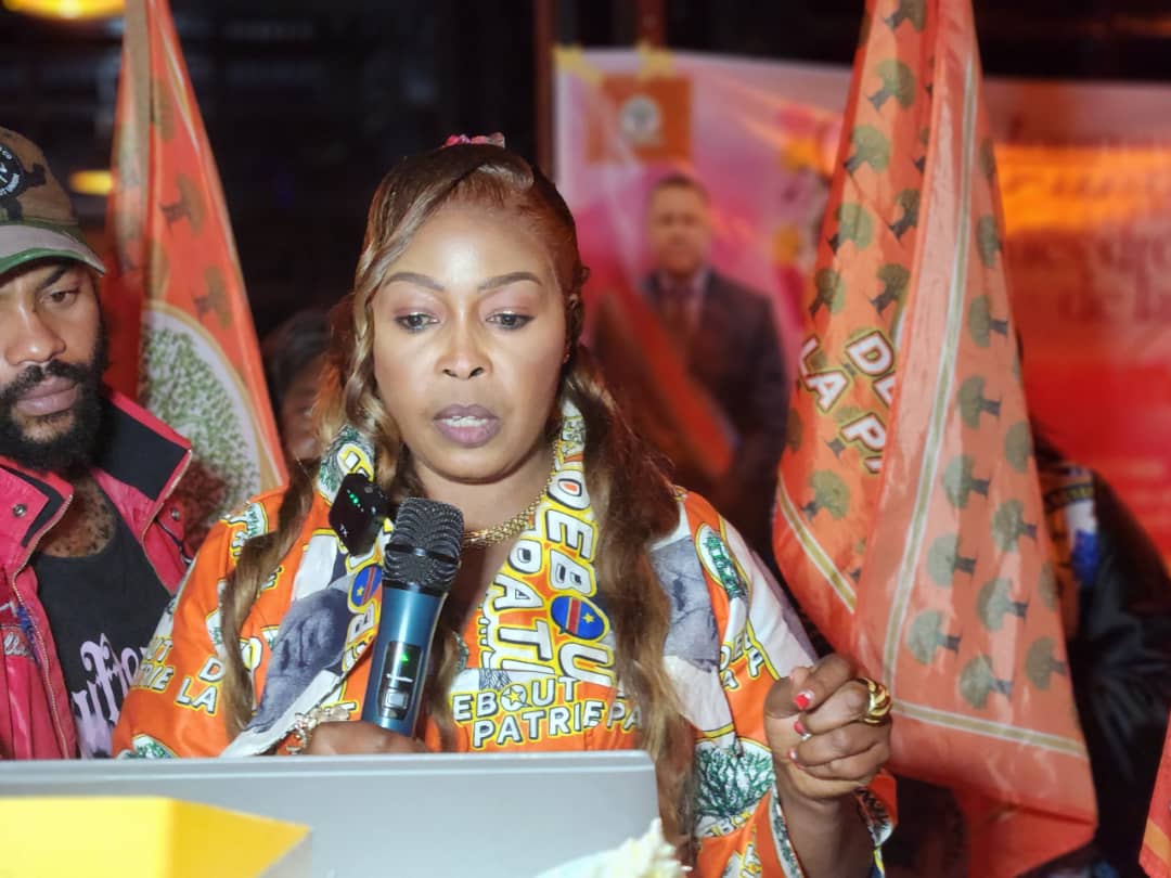 MManzeke's tweet photo. l'Hon Kavira #Muyisa Esther
​Je rends un hommage à tous nos enseignants, surtout ceux de l'Est, malgré un contexte difficile, travaillent avec courage pour former les futurs cadres de notre nation.
​Sous l'impulsion de l'hon  #Mwanza S.Autorité Morale  "Debout la Patrie", https://t.co/LBQbFf9mB4