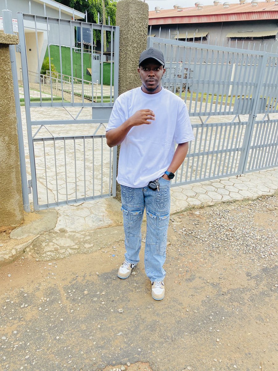 MrParlayB's tweet photo. Happy Birthday To Me🎂🍾💫
Lord I’m So Grateful 🙏❤️🫂
PMW 💫 https://t.co/euplElYNKU