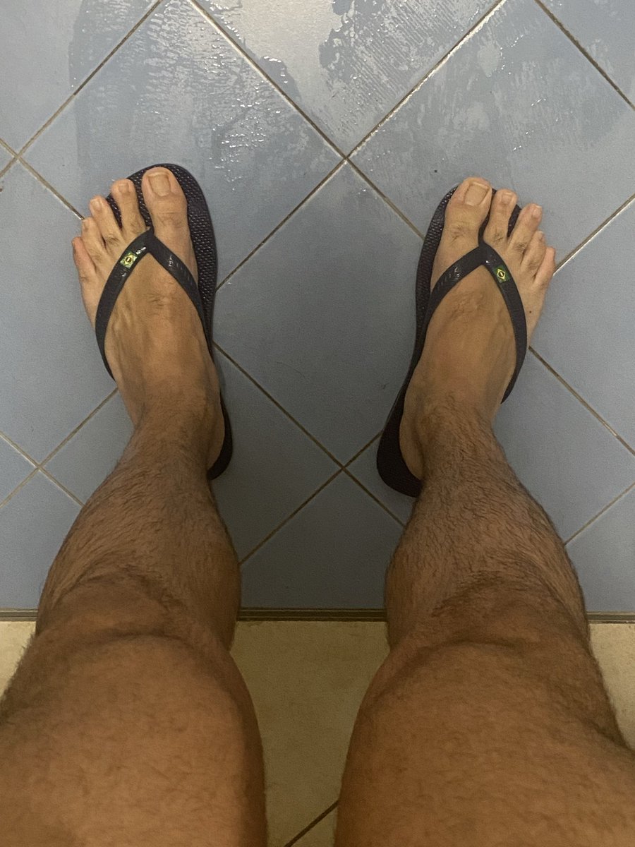 ItaMasteer's tweet photo. Hey fag 
#findom #drain #fag #feet #alphamalefeet #alphafeet #slave #straightmaster #master #bdsm https://t.co/P9GO4Nn0fG