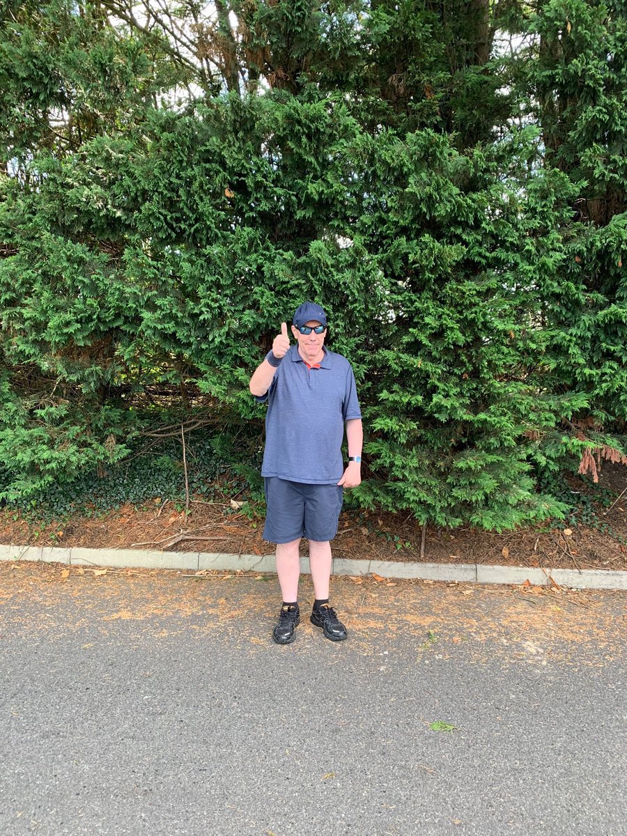 ASK_des's tweet image. #Des  Warmest day of the year so far in Great Britain 🇬🇧. Fantastic news for everyone with milky legs like me. All of us got milky legs, get out walking try get them brown while the sun is out. ☀️ ☀️ ☀️
