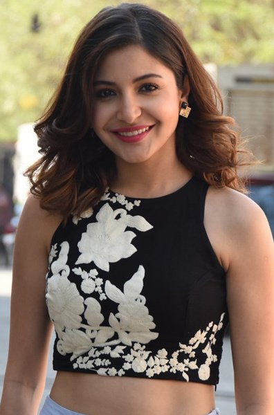 bIrThdaYgUy_'s tweet image. Happy 38th birthday to Actress Anushka Sharma 🇮🇳 @AnushkaSharma #Bollywood #IndianCinema