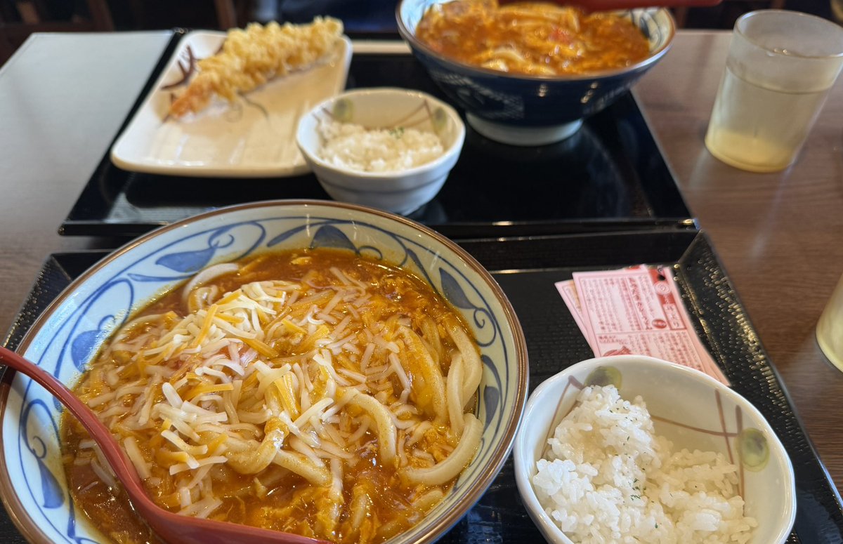 旦那と長い列に並んでトマたまカレーうどん（大盛）食べてきた！

その間にタイムラインはスクールのみんなの実績報告祭りで盛り上がってる🥺
一部の人だけが稼げるんじゃなくて、再現性ありまくりだって改めて実感🥺

GWも思いっきり遊びながら安定して稼いでく🐘
