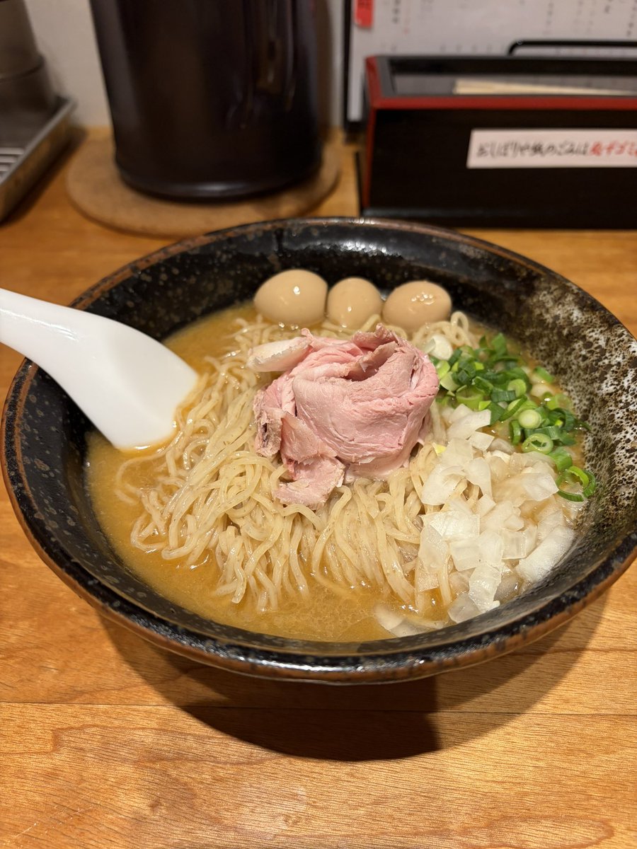 の tweet media