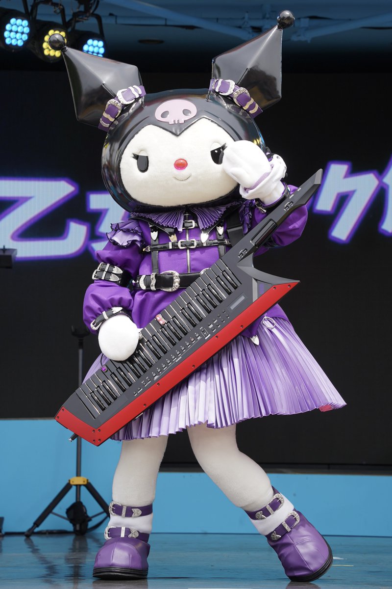 toooma1013's tweet photo. クロミライブ🎹 https://t.co/xJwiKqOSnC