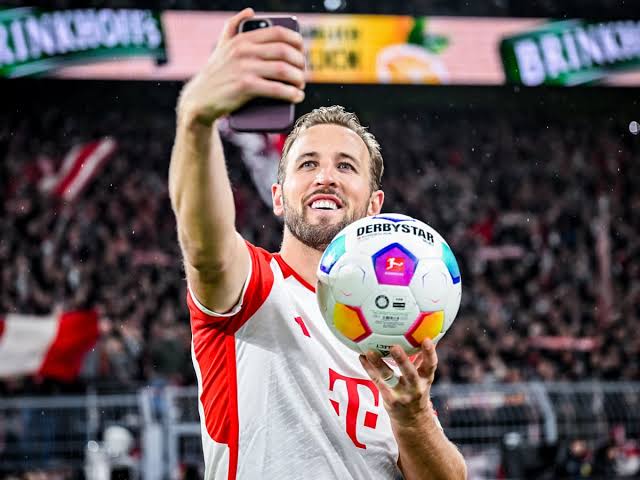 based__baller's tweet photo. @Nancy_fcb This one is at the top https://t.co/f0yFuKB0xQ