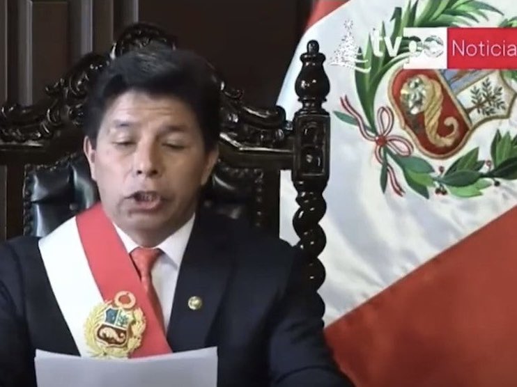 DERECHA POLÍTICA tweet media