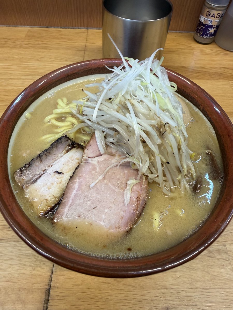 k5_un_'s tweet photo. 約1時間40分待ちからの渾身の一杯 https://t.co/XpSroYknrl