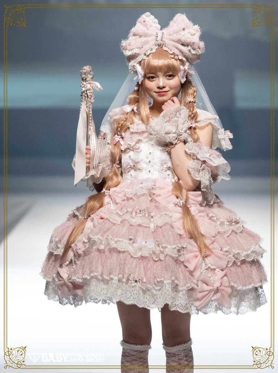 BABY,THE STARS SHINE BRIGHT ALICE and the PIRATES BRAND-NEW