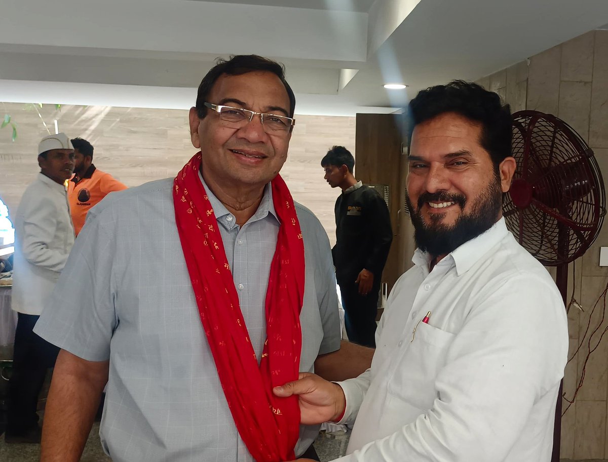 सरल स्वभाव के धनी, व्यवहार कुशल, सुशील स्वभाव, हमेशा जरूरत मंदों की हर संभव मदद करने वाले, सबके शुभचिंतक, AAP के विश्वसनीय नेता, निरहंकारी <a href="/AamAadmiParty/">AAP</a>  के पूर्व राज्य सभा सांसद, हरियाणा प्रभारी <a href="/DrSushilKrGupta/">Dr Sushil Gupta</a> जी को जन्मदिवस की अनंत शुभकामनाएं एवं हार्दिक बधाई 🙏

शिव बाबा