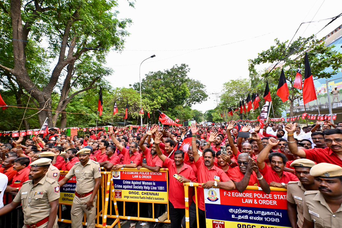 DMK tweet media