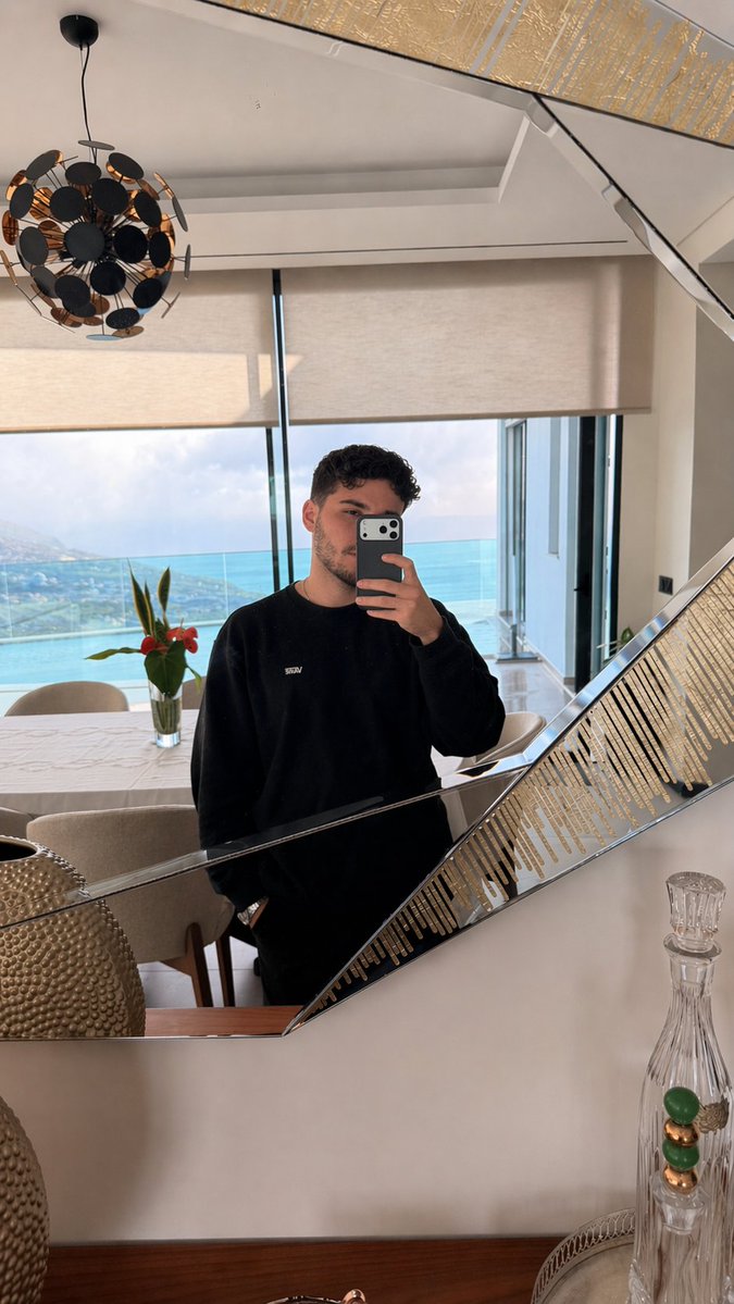 Connor 👾 tweet media